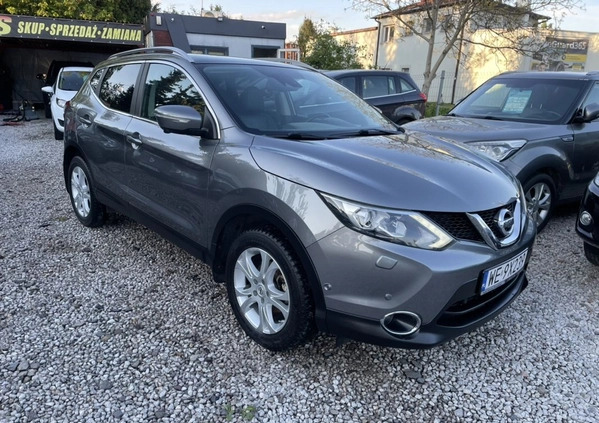 Nissan Qashqai cena 46500 przebieg: 197000, rok produkcji 2014 z Pruszków małe 497